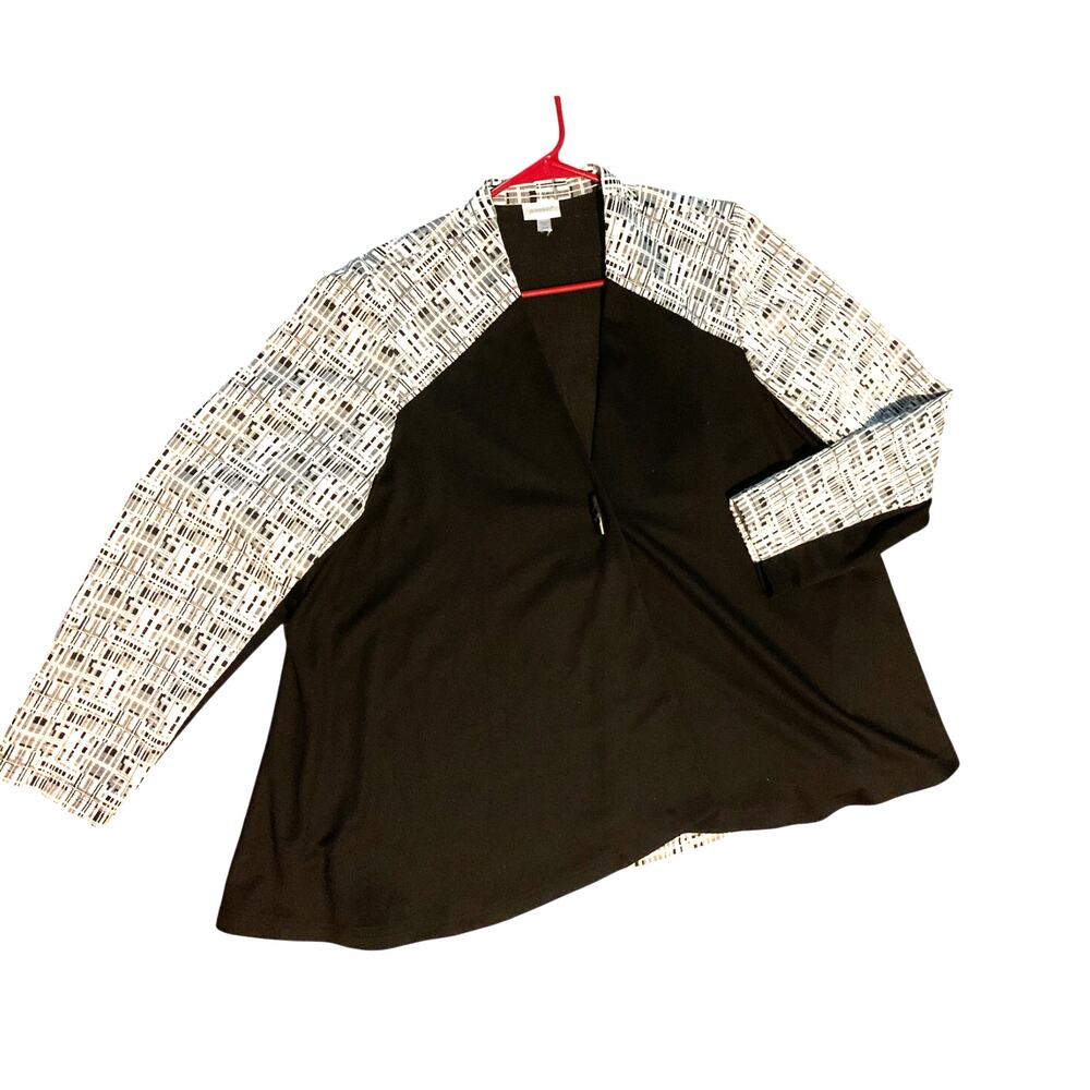 AVENUE SWING JACKET ONE BUTTON GEOMETRIC BLACK/WHITE GEOMETRIC  PLUS 22/24